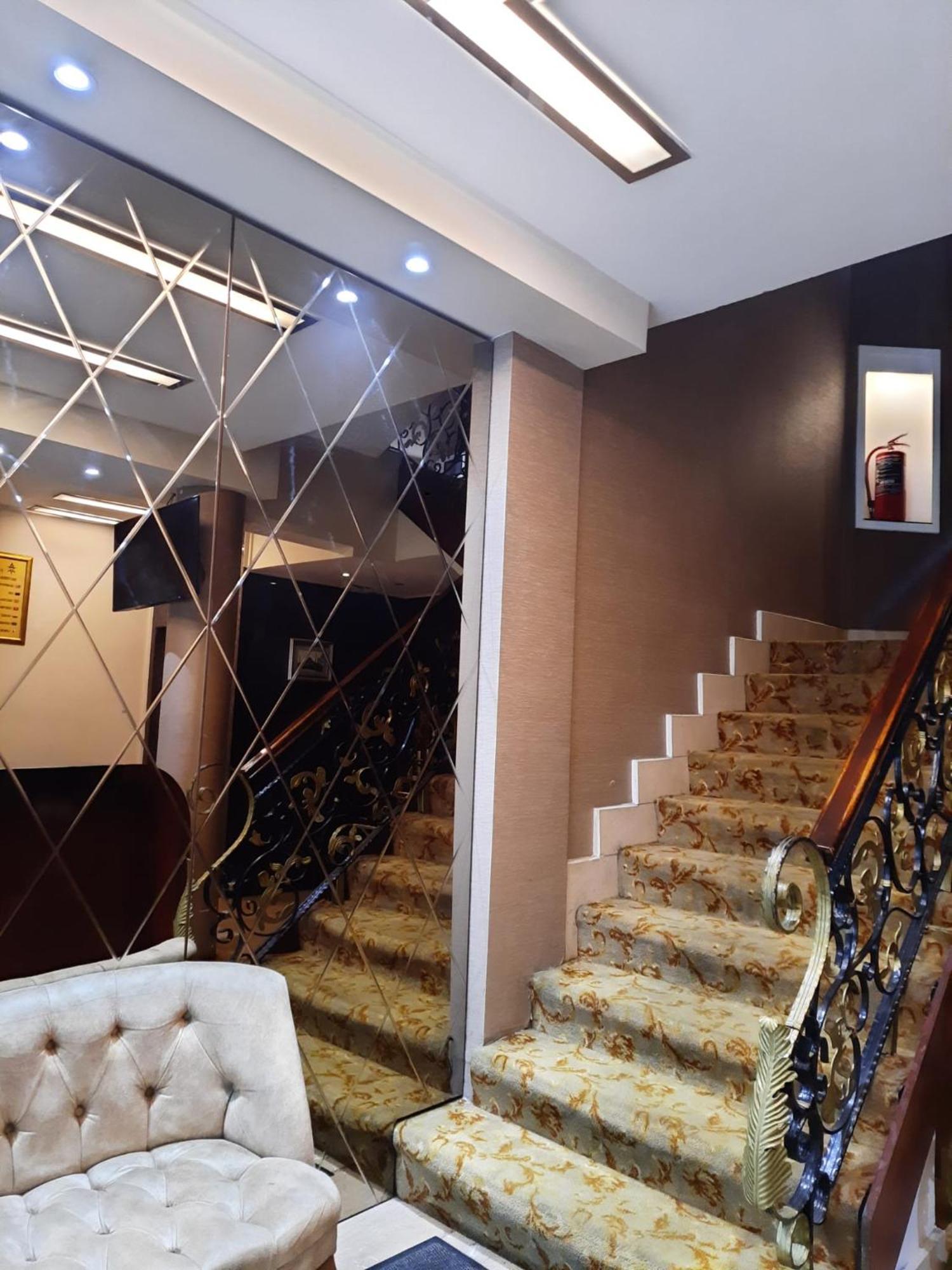 Hotel Euro Diamond Истанбул Екстериор снимка
